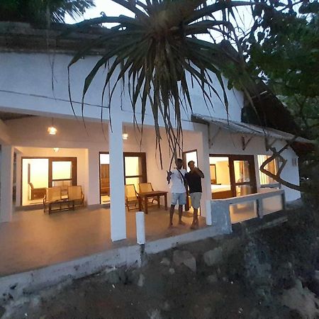 Sooriya Villa Талпе Екстер'єр фото